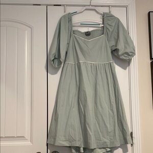 ARULA Green Puff Sleeve Sundress
